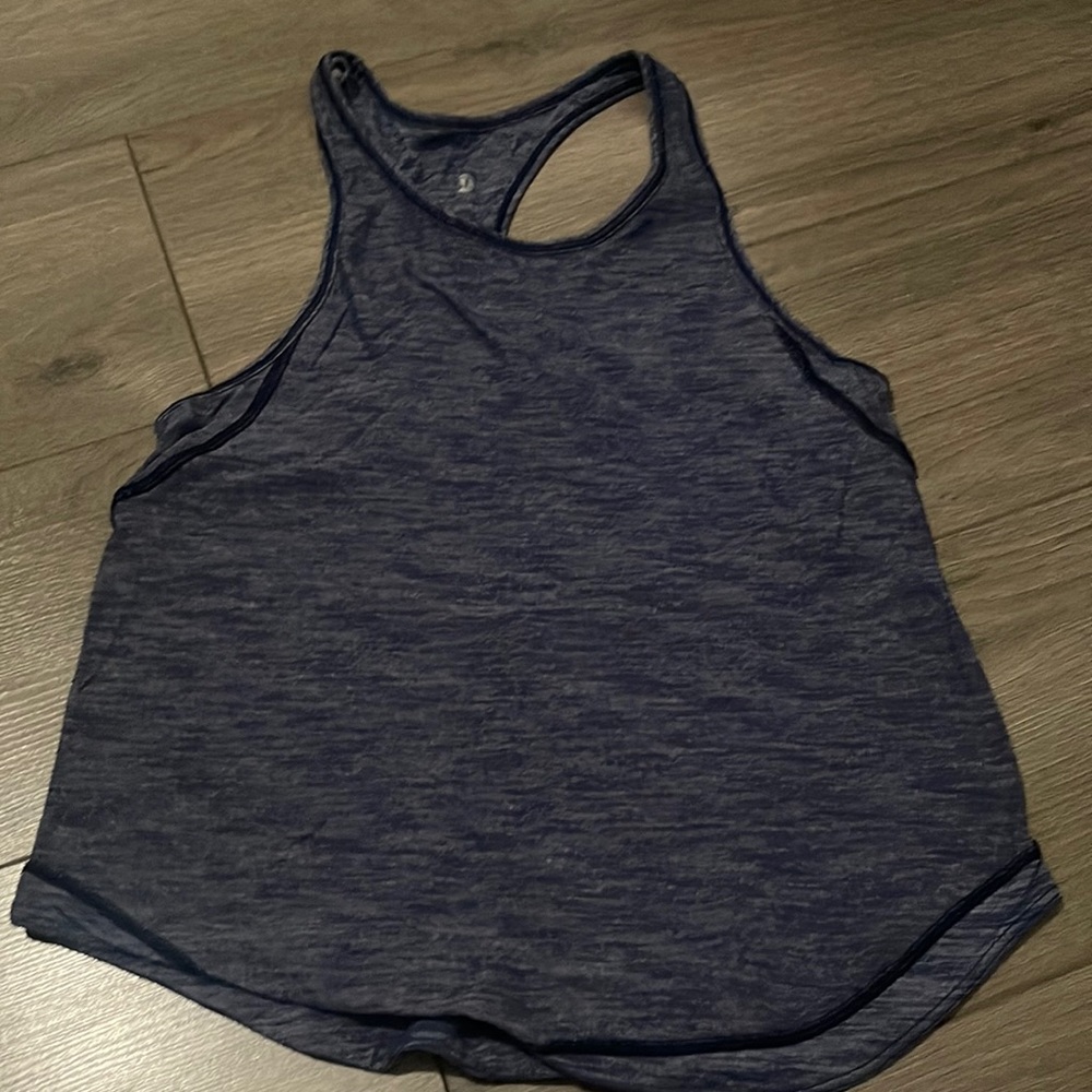 Lululemon tank